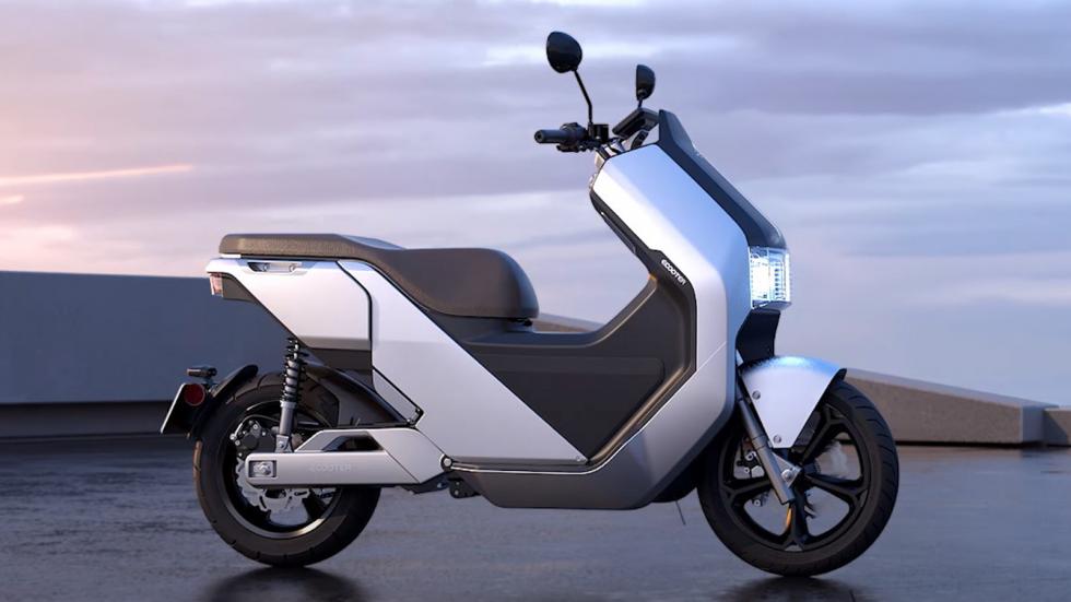 Ηλεκτρικά scooter που βγαίνουν εθνική και κάνουν 150 χιλιόμετρα